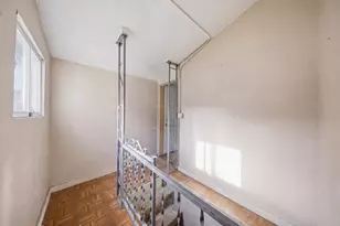 327 Silver St, Elgin, IL 60123 - Photo 17