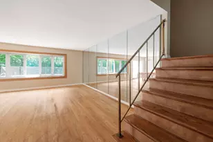 146 Millbrook Ln, Wilmette, IL 60091 - Photo 5