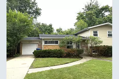 146 Millbrook Lane, Wilmette, IL 60091 - Photo 1