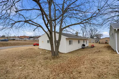 3852 Marquette Street, Davenport, IA 52806 - Photo 15