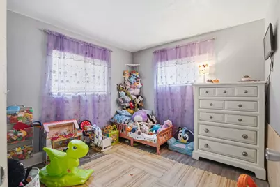 3852 Marquette Street, Davenport, IA 52806 - Photo 9