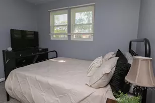 366 Oswego St, Park Forest, IL 60466 - Photo 11