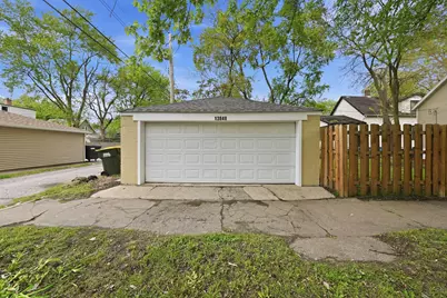 13848 S Wentworth Avenue, Riverdale, IL 60827 - Photo 31