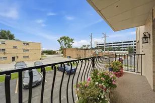 9514 S Kilbourn Ave, Oak Lawn, IL 60453 - Photo 25