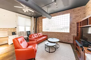 1214 W Belmont Ave, Chicago, IL 60657 - Photo 13
