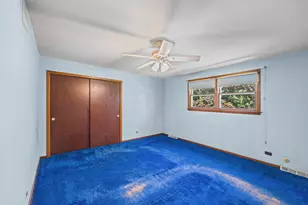 538 Maple Ln, Darien, IL 60561 - Photo 7