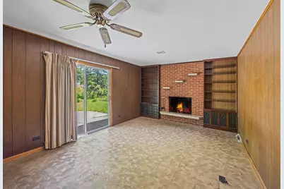 538 Maple Lane, Darien, IL 60561 - Photo 9