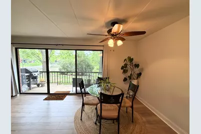 31 E Janata Boulevard #1A, Lombard, IL 60148 - Photo 3