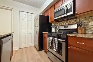 31 E Janata Blvd, Lombard, IL 60148 - Photo 5