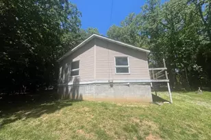 35 Sandy Point, Orangeville, IL 62939 - Photo 1