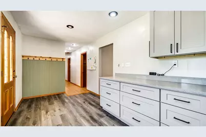 313 W Margaret Fuller Road, Oregon, IL 61061 - Photo 3
