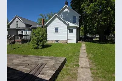 409 16th Avenue, Sterling, IL 61081 - Photo 3