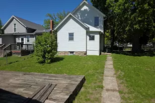 409 16th Ave, Sterling, IL 61081 - Photo 3