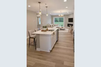 [Address not provided], Palos Hills, IL 60465 - Photo 5