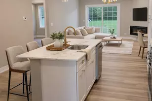 9041 111 St, Palos Hills, IL 60465 - Photo 5