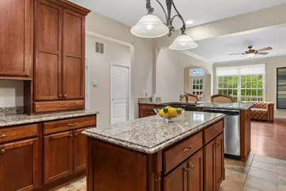 4147 Royal Mews Circle #204, Naperville, IL 60564 - Photo 7