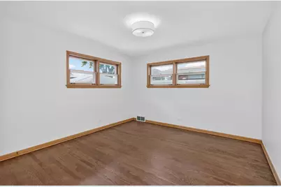 924 S Hillcrest Avenue, Elmhurst, IL 60126 - Photo 13