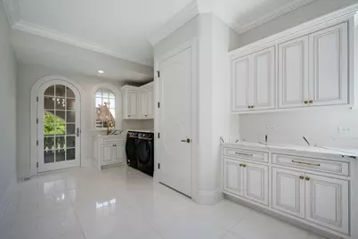 6413 S County Line Road, Burr Ridge, IL 60527 - Photo 55
