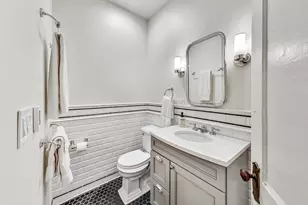 3808 N Pine Grove Ave, Chicago, IL 60613 - Photo 15