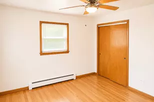 5834 W Montrose Ave, Chicago, IL 60634 - Photo 5