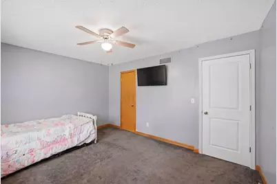 5645 S Beebe Drive, Rochelle, IL 61068 - Photo 23