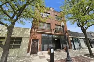 629 W Howard St, Evanston, IL 60202 - Photo 1