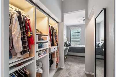 340 W Superior Street #1401, Chicago, IL 60654 - Photo 13