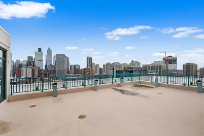 340 W Superior Street #1401, Chicago, IL 60654 - Photo 25