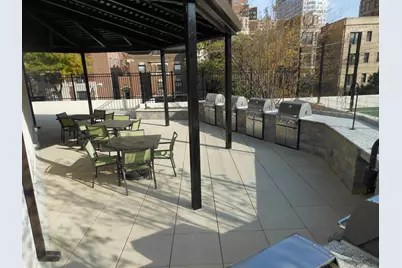 3930 N Pine Grove Avenue #305, Chicago, IL 60613 - Photo 9