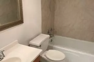 3930 N Pine Grove Ave, Chicago, IL 60613 - Photo 7
