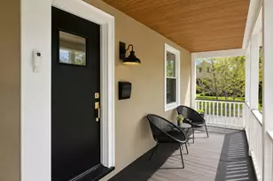 2000 Washington Ave, Wilmette, IL 60091 - Photo 3