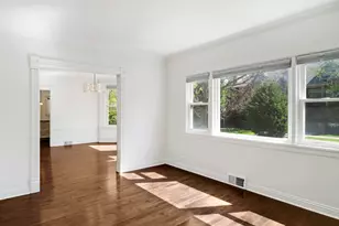2000 Washington Ave, Wilmette, IL 60091 - Photo 9