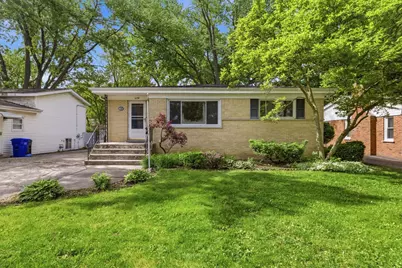 579 Dawes Avenue, Glen Ellyn, IL 60137 - Photo 1