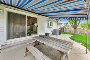 201 E Monroe Ave, Villa Park, IL 60181 - Photo 19
