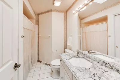 201 E Monroe Avenue, Villa Park, IL 60181 - Photo 13