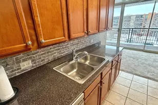 6010 Oakwood Dr, Lisle, IL 60532 - Photo 11