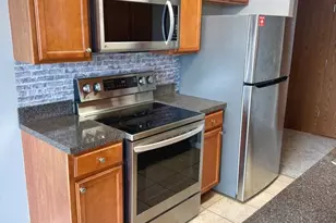 6010 Oakwood Dr, Lisle, IL 60532 - Photo 9