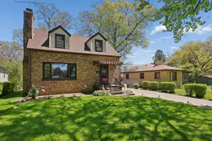 735 Kirkwood Ave, Winthrop Harbor, IL 60096 - Photo 1