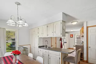 735 Kirkwood Ave, Winthrop Harbor, IL 60096 - Photo 13