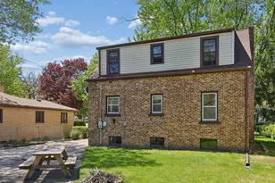 735 Kirkwood Ave, Winthrop Harbor, IL 60096 - Photo 29