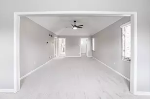 1837 Auburn Ave, Naperville, IL 60565 - Photo 21