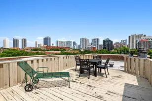301 W Goethe St, Chicago, IL 60610 - Photo 25