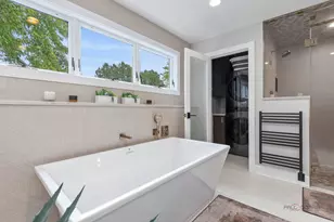 790 W Deerpath Rd, Lake Forest, IL 60045 - Photo 25
