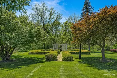 33W451 Surrey Road, Wayne, IL 60184 - Photo 17
