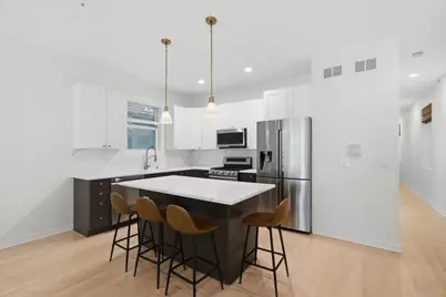 823 N Marshfield Avenue #1, Chicago, IL 60622 - Photo 3