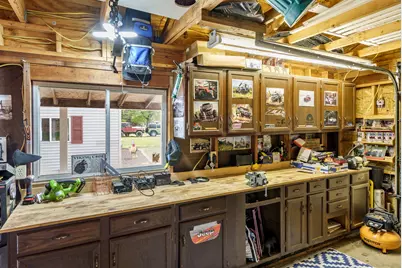 410 Elgin Street, Cherry Valley, IL 61016 - Photo 47