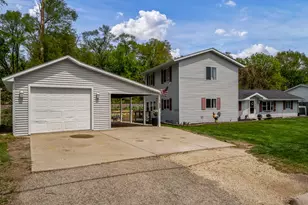 410 Elgin St, Cherry Valley, IL 61016 - Photo 13