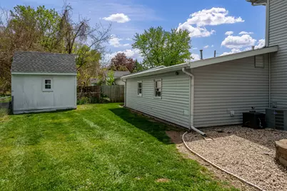 410 Elgin Street, Cherry Valley, IL 61016 - Photo 9