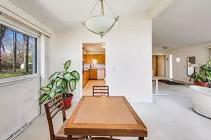 2710 Marl Oak Dr, Highland Park, IL 60035 - Photo 11
