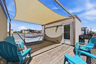 6951 N Western Ave, Chicago, IL 60645 - Photo 17